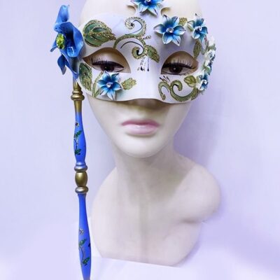 Mavi Renk Çiçek İşlemeli Tutmalı Venedik Göz Maskesi 33×17 cmEĞLENCE – PARTİ